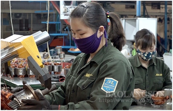 Người sử dụng lao động gặp khó khăn, không cân đối đủ nguồn để trả lương ngừng việc cho người lao động sẽ được hỗ trợ từ gói 62.000 tỷ đồng. Ảnh minh họa