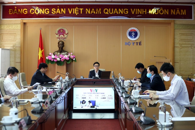 Việt Nam có 112 phòng xét nghiệm Realtime - PCR có năng lực xét nghiệm phát hiện virus SARS-CoV-2 (công suất tối đa khoảng hơn 27.000 mẫu/ngày), trong đó, 48 phòng đã được phép xét nghiệm khẳng định COVID-19 (công suất tối đa khoảng 14.300 mẫu/ngày).