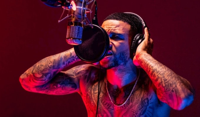 Depay đang rất hài lòng với sự nghiệp làm cầu thủ, rapper kiêm ca sỹ của mình. Ảnh: Instagram