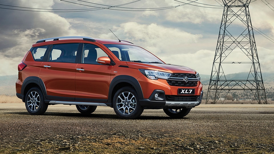 Tổng thể mẫu Suzuki XL7 2020.