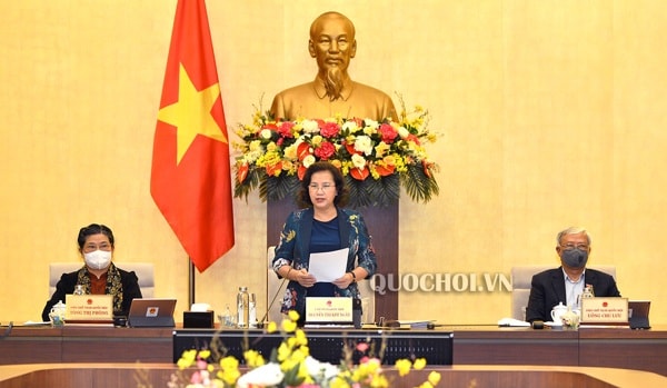 Chủ tịch Quốc hội Nguyễn Thị Kim Ngân phát biểu bế mạc phiên họp thứ 44 của Uỷ ban Thường vụ Quốc hội. Ảnh: quochoi.vn