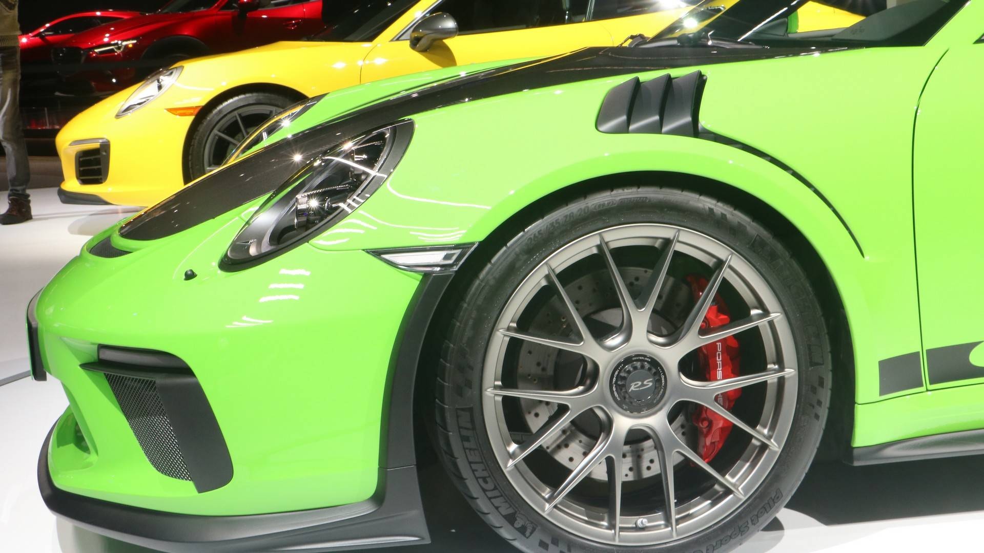 Mẫu xe Porsche 911 GT3 RS sử dụng vành hợp kim nhôm. Ảnh: Motor1