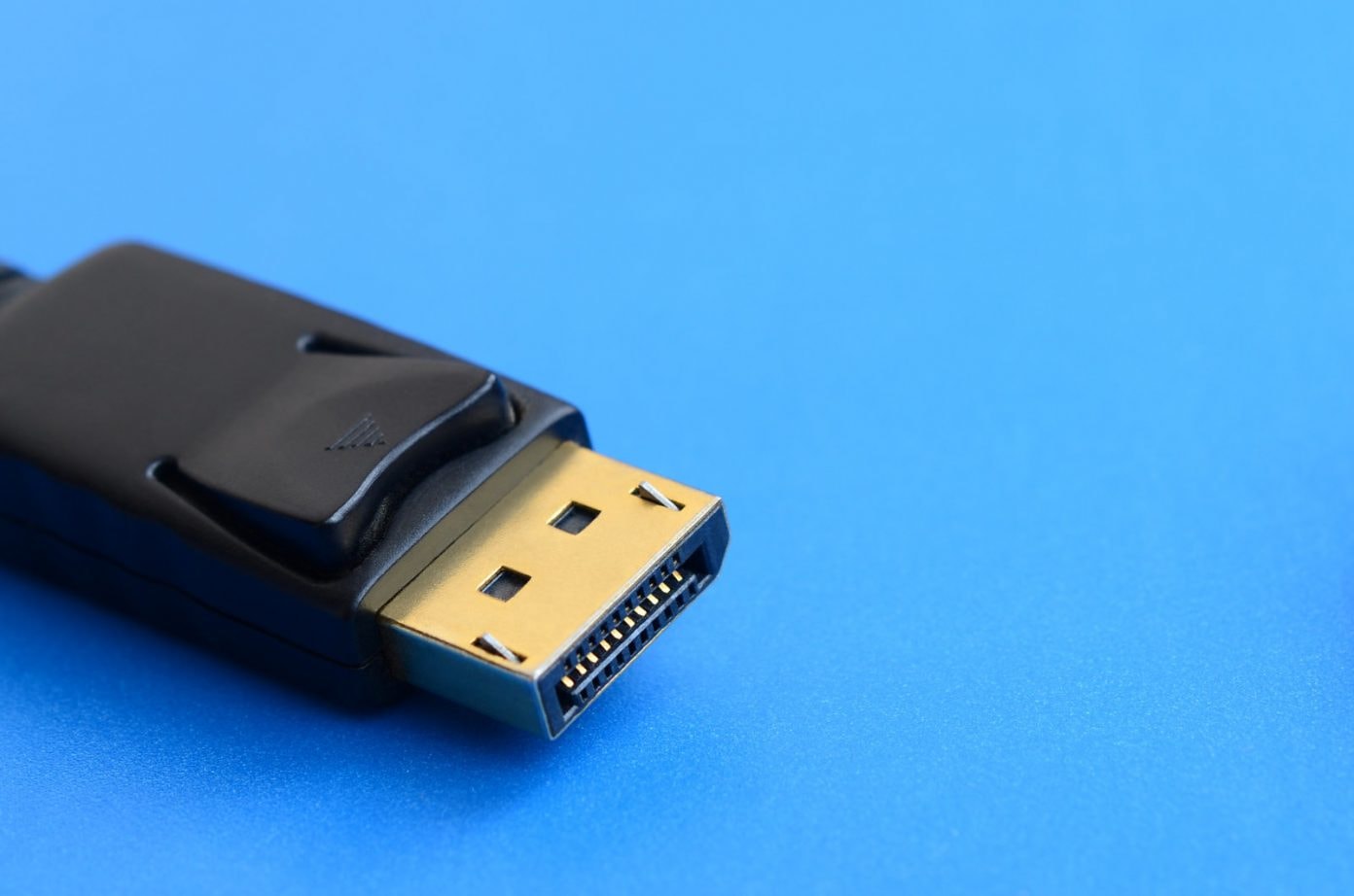 USB4 sẽ sử dụng kết nối kiểu USB-C và hỗ trợ tương thích ngược với USB 3.2 và USB 2.0.