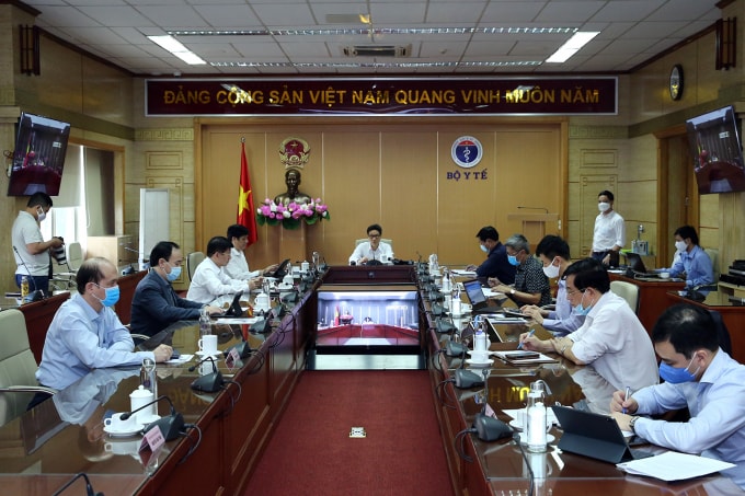 Ban Chỉ đạo quốc gia phòng, chống dịch bệnh COVID-19 họp chiều 29/4. Ảnh: VGP/Đình Nam