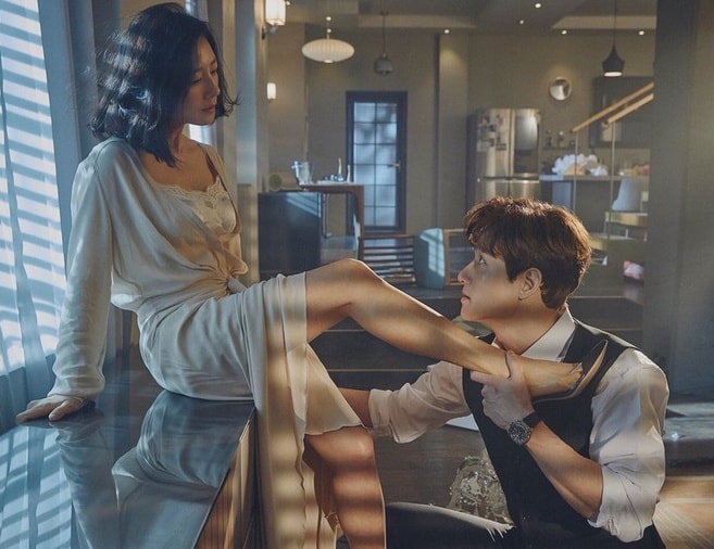 Kim Hee Ae trong bộ phim gây