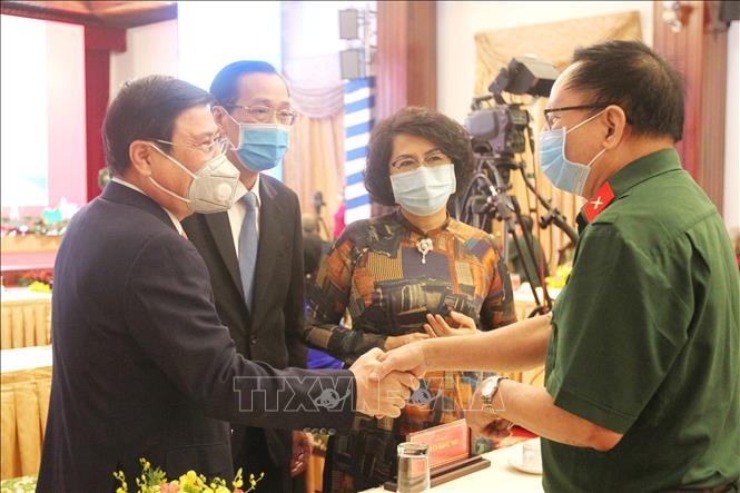 Các đại biểu dự lễ kỷ niệm 45 năm Ngày Giải phóng miền Nam, thống nhất đất nước (30/4/1975 – 30/4/2020). Ảnh: TTXVN