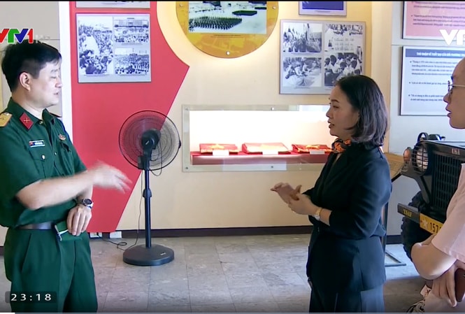 Nhà báo Tạ Bích Loan, Trưởng Ban sản xuất giải trí VTV3 thực hiện