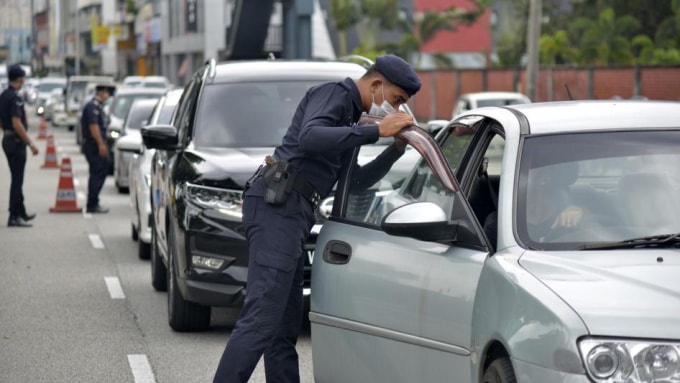 Chính phủ Malaysia áp đặt lệnh phong tỏa, hạn chế đi lại từ ngày 18/3