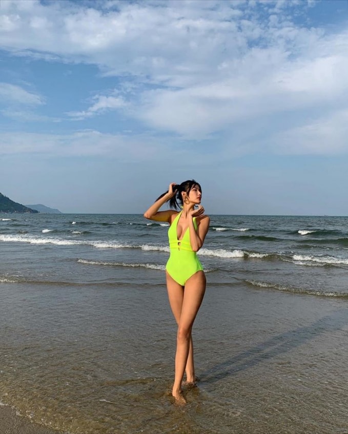 Hoang-Thuy-dien-bikini-3