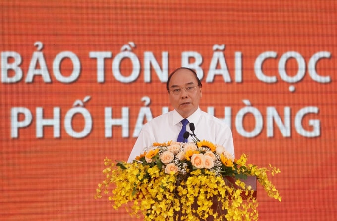 Thủ tướng yêu cầu thành phố Hải Phòng quan tâm đến công tác tái định cư cho người dân đã di dời, bàn giao mặt bằng cho dự án; luôn bám sát tiến độ để chỉ đạo giải quyết, tháo gỡ ngay các khó khăn, vướng mắc trong quá trình thực hiện dự án.