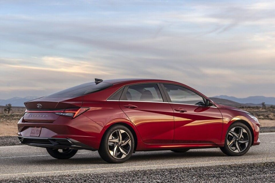 Hyundai Elantra 2021 sử dụng nền tảng khung gầm K3 mới. Ảnh: Autoevolution
