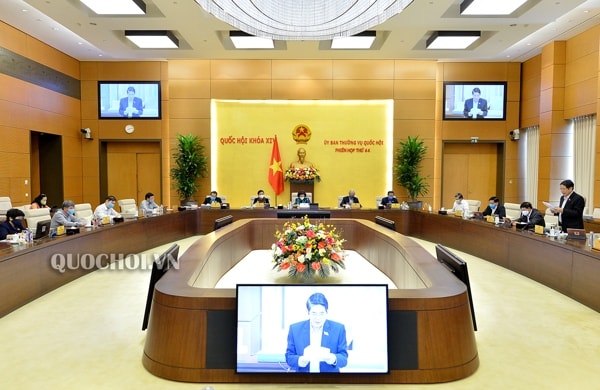 Phiên họp thứ 44 của Ủy ban Thường vụ Quốc hội khóa XIV. Ảnh: quochoi.vn