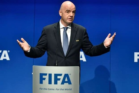 FIFA bác bỏ đề xuất của các liên đoàn bóng đá thành viên rút ngắn trận đấu xuống 45 phút. Ảnh: ESPN
