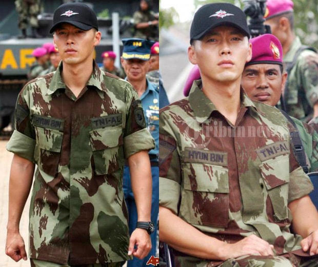 Trong quá trình tại ngũ, Hyun Bin nam tính hẳn ra. Làn da ngăm đi trông thấy nhưng lại giúp nam tài tử mang vẻ chững chạc, mạnh mẽ hơn. Ảnh: Chosun
