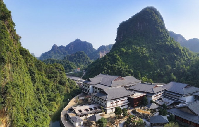Hình ảnh tổng quát khu nghỉ dưỡng cao cấp suối khoáng nóng Yoko Onsen Quang Hanh tại Quảng Ninh.