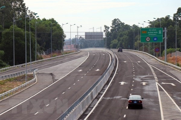Công trình xây dựng dự án đường cao tốc Đà Nẵng - Quảng Ngãi (đoạn 65km). Ảnh: Trần Tĩnh