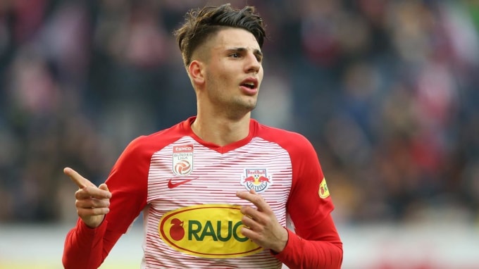 Liverpool đang để mắt tới tiền vệ Dominik Szoboszlai của câu lạc bộ RB Salzburg's. Ảnh: Getty
