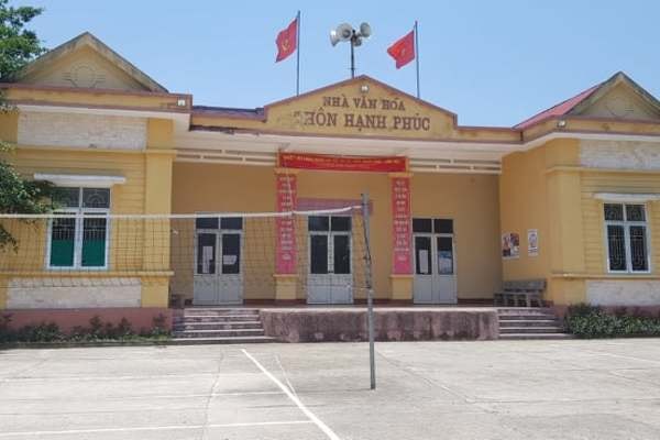 Thôn Hạnh Phúc, xã Hải Ninh, huyện Tĩnh Gia, nơi trưởng thôn vận động hơn 20 hộ cận nghèo ký đơn tự nguyện không nhận tiền hỗ trợ của Chính phủ. Ảnh: Lê Dương