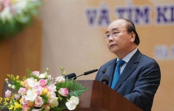Thủ tướng Nguyễn Xuân Phúc phát biểu kết luận Hội nghị toàn quốc về công tác phòng, chống thiên tai và tìm kiếm cứu nạn. Ảnh: VGP