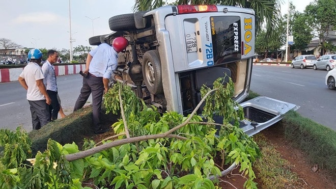 Hiện trường vụ tai nạn. Ảnh: Nguyễn Long
