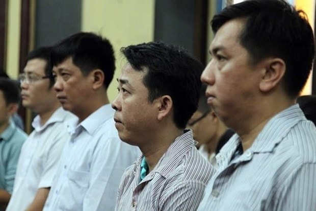 Các bị cáo trong vụ án buôn thuốc giả tại Công ty VN Pharma.