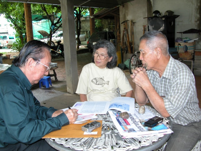 Cuộc gặp gỡ một số cựu nhân viên từng làm việc cho văn phòng TTXVN (1946-1951) tại Bangkok năm 2004.