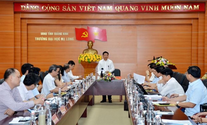 Ông Nguyễn Văn Thắng - Chủ tịch UBND Tỉnh Quảng Ninh - Tân Hiệu trưởng Đại học Hạ Long tại buổi làm việc với cán bộ, giảng viên của trường vào chiều 19/5. Ảnh Hoàng Nga