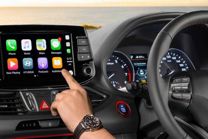 Các hệ thống điều khiển và giải trí trên xe hơi đang ngày càng thông minh. Ảnh: WhichCar.