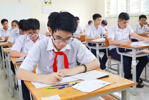 Thí sinh vào lớp 10 những năm trước. Ảnh: TL