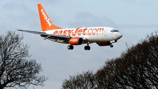 EasyJet gửi lời xin lỗi tới khách hàng vì sự cố.