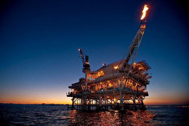 Giá dầu Brent tăng hơn 1% nhờ dự trữ dầu Mỹ giảm. Ảnh minh họa.