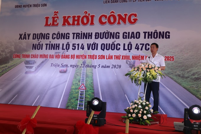 Ông Lê Quang Hùng - Bí thư Huyện ủy, Chủ tịch HĐND huyện Triệu Sơn (Thanh Hóa) phát biểu chỉ đạo tại buổi lễ