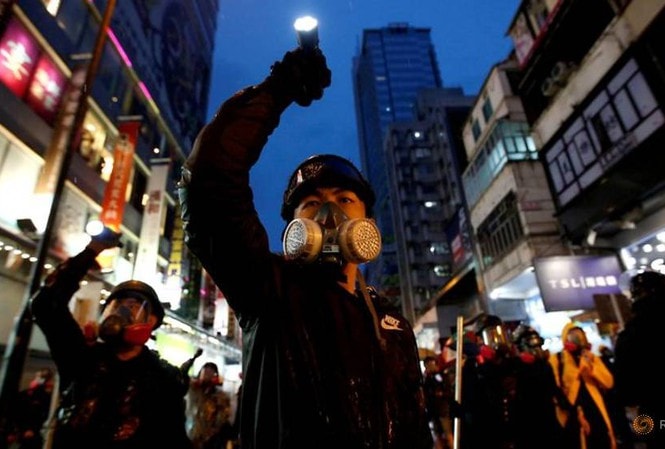 Luật an ninh mới có thể kéo người biểu tình Hong Kong xuống phố lần nữa ảnh: Reuters
