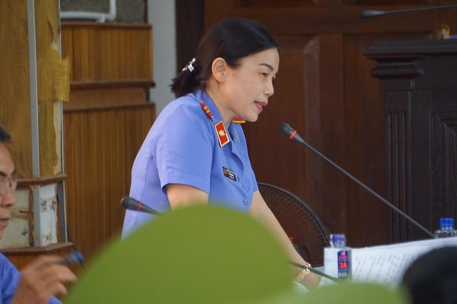 Đại diện VKS tại phiên xét xử vụ gian lận điểm thi xảy ra tại tỉnh Sơn La năm 2018.