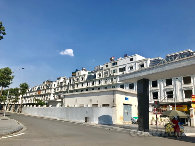 Tràn lan công trình vi phạm trật tự xây dựng trên địa bàn quận Bắc Từ Liêm khiến dư luận đặt dấu hỏi lớn về trách nhiệm quản lý của chính quyền sở tại