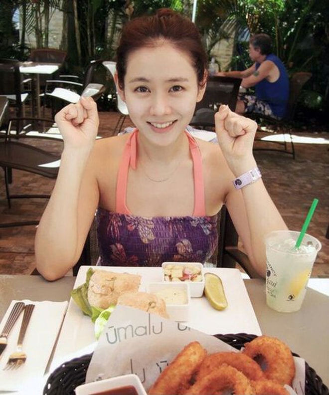 Son Ye Jin56