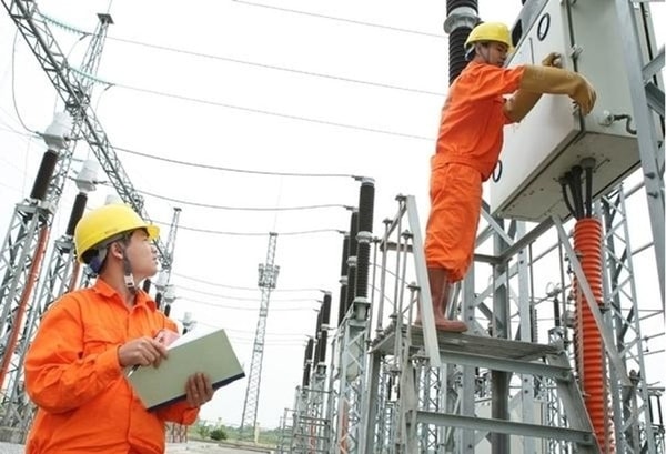 Trừ trường hợp khẩn cấp, mọi trường hợp ngừng, giảm mức cung cấp điện, bên bán điện phải thông báo trước cho bên mua điện