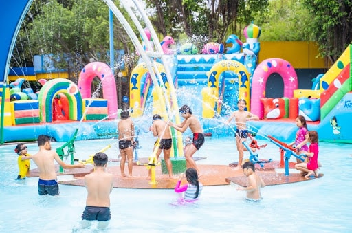 Hoạt động thể thao, giải trí bổ ích tại khu vui chơi KizCiti. Ảnh: TL