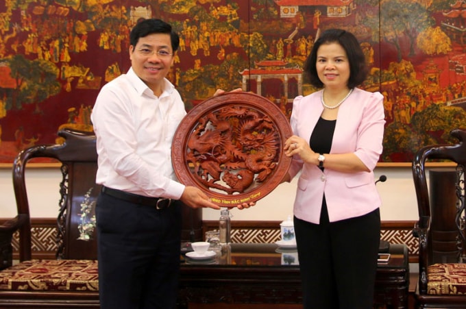 Cuộc gặp mang tính chiến lược của lãnh đạo hai tỉnh Bắc Giang- Bắc Ninh. Ảnh: Báo Bắc Giang