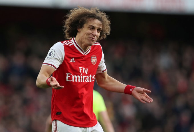 Arsenal gặp khó, David Luiz có thể sắp rời Emirates ngay trong mùa hè này. Ảnh: The Sun