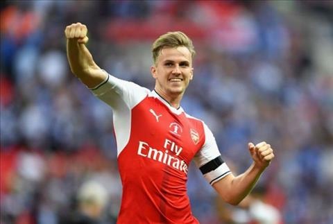 Trung vệ Rob Holding sẵn sàng cạnh tranh vị trí đá chính khi Ngoại hạng Anh dự kiến trở lại vào tháng tới. Ảnh: Arsenal FC