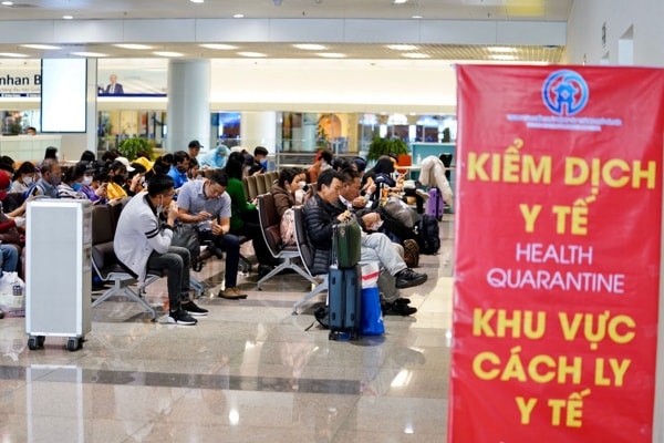 Việt Nam tiếp tục siết chặt các chuyến bay, chưa mở cửa cho hoạt động du lịch nước ngoài trong những ngày tới. Ảnh minh họa