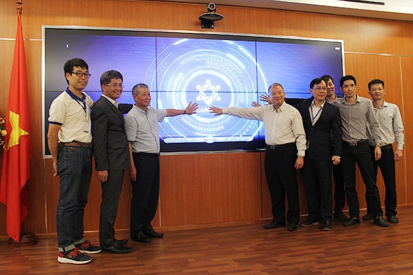Các đại biểu tham dự lễ ra mắt giải pháp họp trực tuyến CoMeet( ảnh: internet)