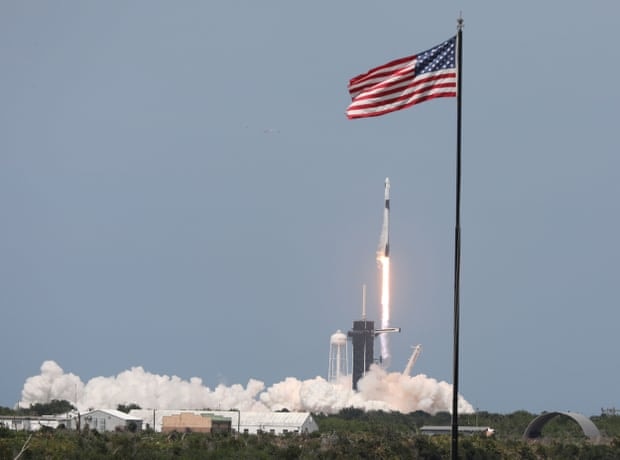 SpaceX đã đưa thành công tàu vũ trụ Dragon lên quỹ đạo - Ảnh: Getty
