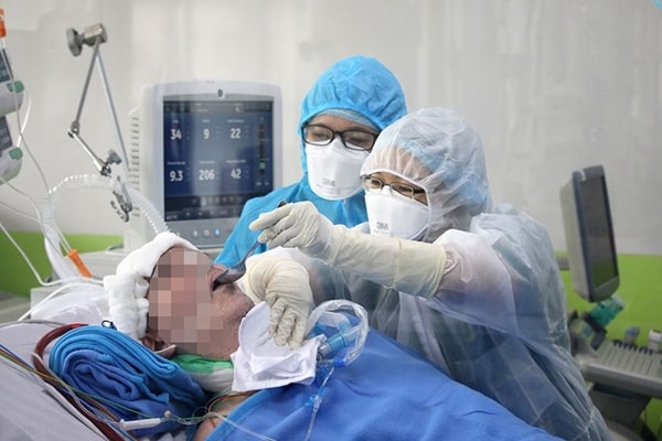 Sức khỏe của phi công người Anh đang cải thiện