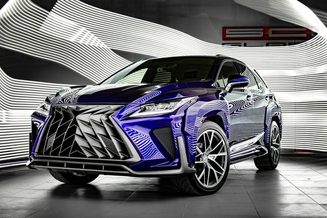 Đối với Lexus RX Goemon, các thay đổi gồm có nắp ca-pô với đường gân dập nổi, cản trước và cản sau mới, vòm bánh xe mở rộng, cánh gió bên. Mặt sau xe được tinh chỉnh với cánh lướt gió trên và giữa cửa cốp sau, thêm vào đó là bộ chia gió phía sau bệ vệ. Lexus NX Kotaro cũng có các thay đổi tương tự.