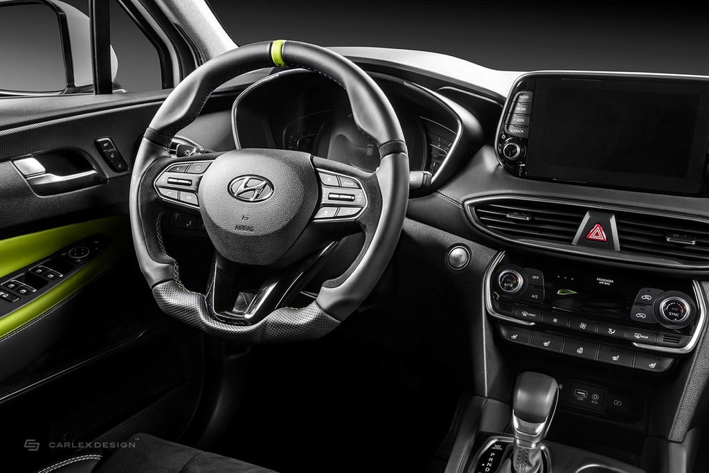 Nói chung, nội thất bản độ Carlex Urban Edition thay đổi khá nhiều, sang chảnh và khác nhiều Hyundai Santa Fe nguyên bản.