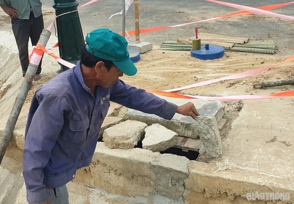 Hố ga nơi phát hiện cháu bé tử vong. Ảnh: Báo Giao thông