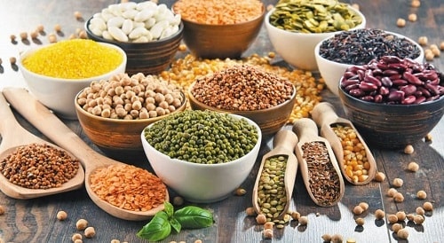 Ngũ cốc chứa nhiều axit folic giúp giảm nguy cơ ung thư ruột kết. Ảnh: TL