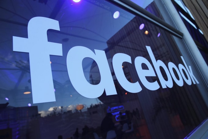 Facebook và Instagram đồng loạt gỡ video của Trump vì cáo buộc vi phạm bản quyền - Ảnh: Reuters